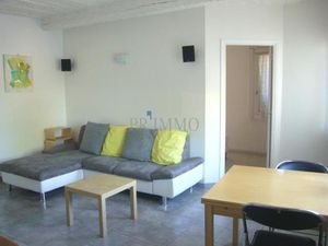 Frejus centre historique appartement meublé F2 526 Euros