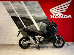 ② HONDA X-ADV 750 (ANNÉE DE CONSTRUCTION 2025)