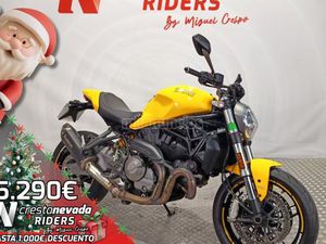 DUCATI - MONSTER 821