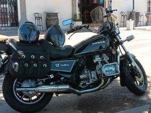 HONDA - GL 1200 GOLDWING