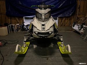 TÄHÄNKIN MENOPE-LIIN JUURI SINULLE SOPIVA RAHOITUS! ALKAEN 2,99 % + KULUT, JOPA ILMAN KÄSIRAHAA!