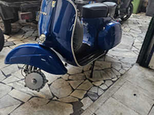 VESPA GL 150