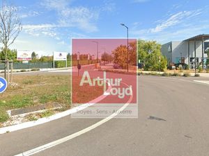 Location Local commercial 166m² TROYES 10000