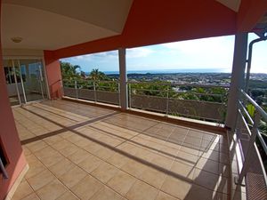 Location Maison 5 pièces 123m² LA POSSESSION 97419