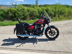 ROYAL ENFIELD METEOR 350 SUPERNOVA