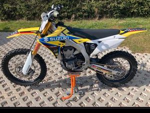 SUZUKI RMZ 450 MOTOCROSS 2019 - 75H MIT ERSATZTEILEN