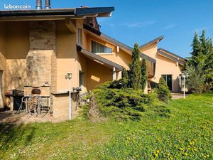 Villa 20 pièces 385 m²