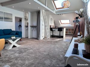 Grand Loft 2 p dernier et. Meublé climatisé – à l’année