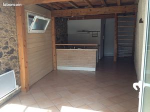 Maison t3 mitoyenne proche piscine foix