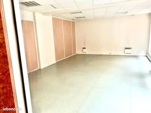 Bureaux 365 m² SAINT-DENIS