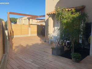 Quartier centre ville - Maison rénovée énergie positive – 5 pièces – Terrasse bois + jacuz