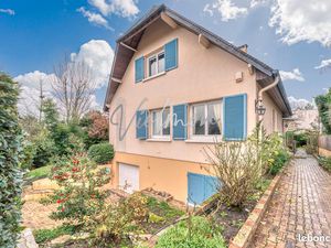 Maison 10 pièces 208 m²