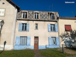 A vendre maison de ville à rénover