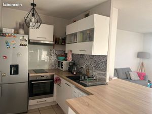 T2 meublé standing bordeaux bastide avec place de parking