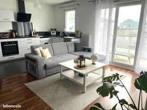 Appartement 3 pièces  65m² (+ 14m² de balcon) en plein cœur de bourg