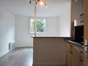 Appartement face au port de plaisance