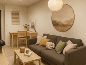 Nice centre 2 pièces rénové rez de chaussée sur cour intérieure Airbnb autorisé