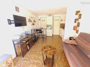 Studio rez de jardin secteur roquille