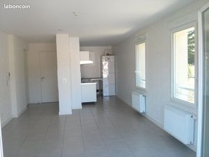 T1 récent 34 m² avec balcon et parking – Crolles