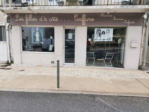 Local commercial 55.6m² 49 rue villeneuve La Rochelle