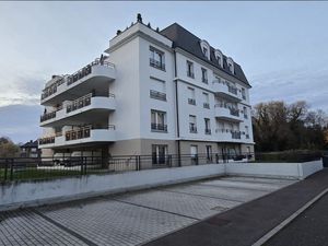 Thionville Centre - T3 85m² (terrasse + parking + garage + cave)