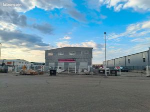 Local commercial a louer