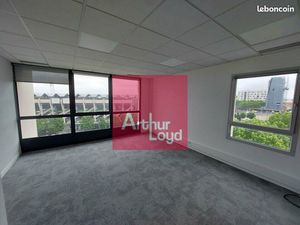 Bureaux 464 m²