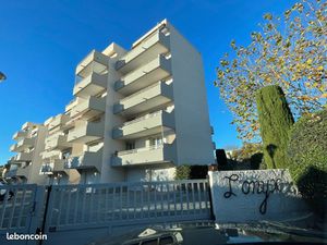 St Raphael Centre - Beau 3P tout à pieds. Idéal retraités