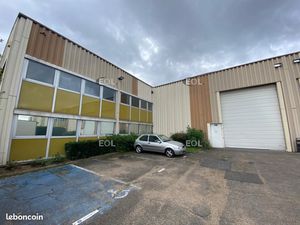 Local bureaux 706 m²