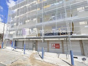 Local commercial 231 m²