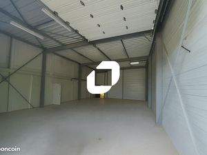 Local d'activité 600 m²