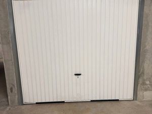 Garage fermé / Sous sol résidence sécurisé