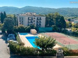 T4 de 115 m² – Dernier étage – Résidence avec piscine  tennis et gardien