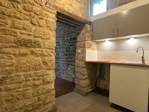 Studio de charme – 19 m² + 2 débarras avec fenêtres – Rue Bernard Palissy (Paris 6e)