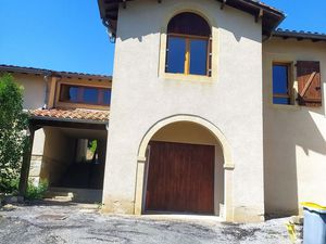 Maison centre village Bruniquel garage jardin 3 chambres