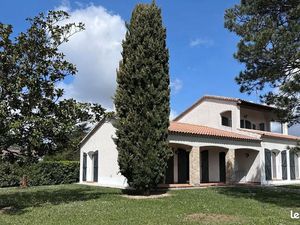 Fonbeauzard 31140 Villa 172m2   Garage   Terrasses   Piscine   Hangar