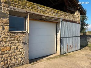 A louer box de stockage/dépôt