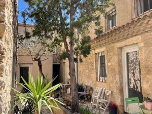 Studio mezzanine centre ville- Entièrement repeint