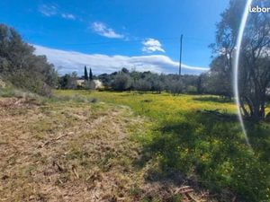 Terrain 450 m² Montfrin
