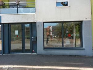 À louer – Locaux commerciaux aménagés