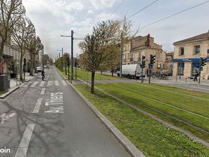 Immeuble à vendre - Stalingrad - Local commercial + 2 appartements