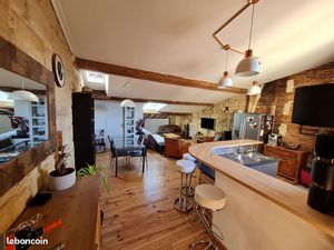 Appartement meublé rénové avec charme type T2