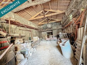 Parking/box 445 m² BOUTEVILLE