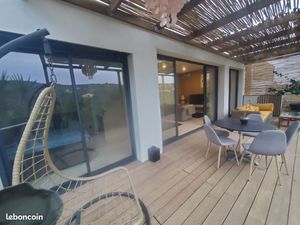 Rez de villa F4s de villa à -A louer au moisi