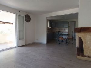 Appartement à louer à l'étage d'une maison