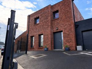 MAISON CONTEMPORAINE - 120m² - CALME & MODERNITÉ