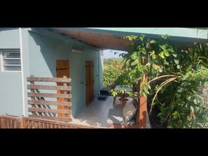 Bungalow meublé avec terrasse – Longue durée – Charges comprises