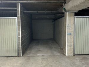Place de parking dans un sous sol securisé - rue général Buat