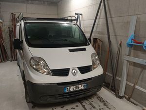 Loue garage fermé sécurisé abri camping car h3.20 L11m