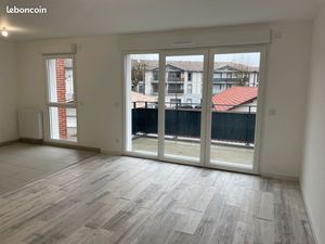 Appartement 4 pièces 84 m² + balcon 8m² + 2 parkings